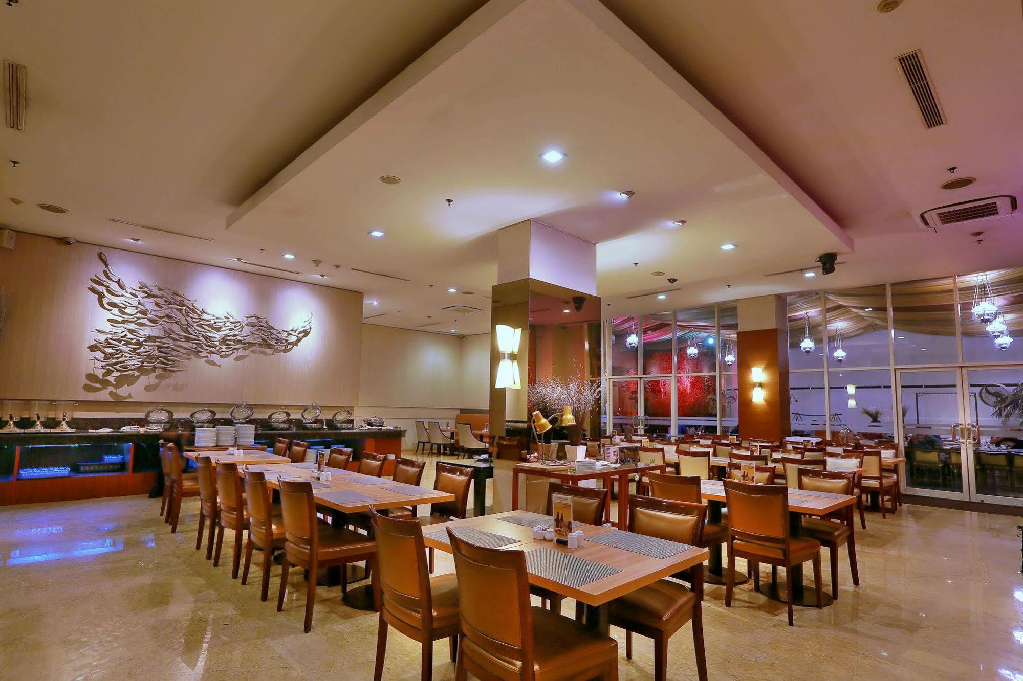 Park Hotel Cawang Jakarta Eksteriør bilde