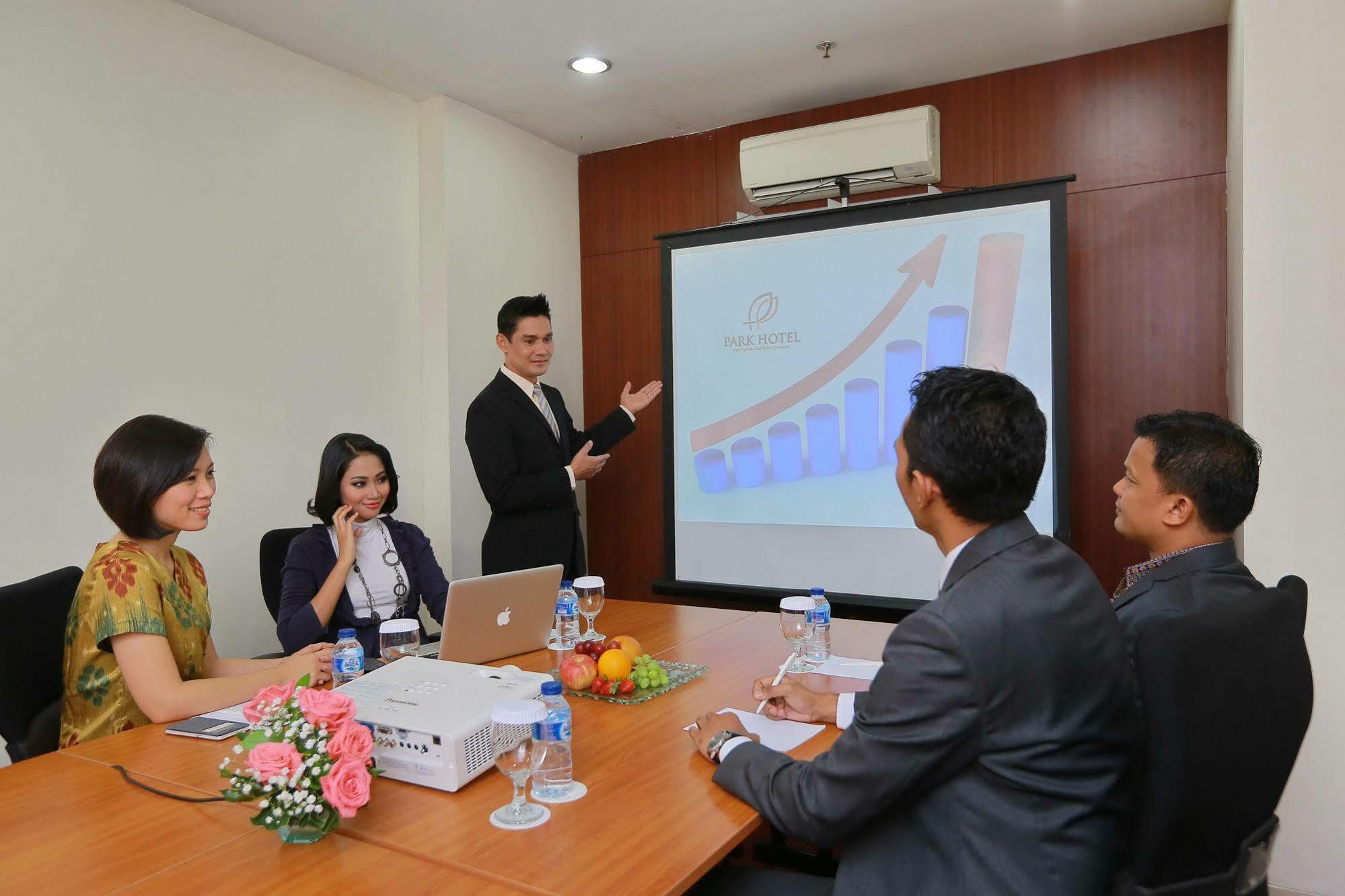 Park Hotel Cawang Jakarta Eksteriør bilde